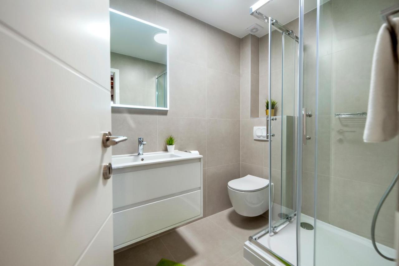 רוביני The Yellow House Apartments מראה חיצוני תמונה